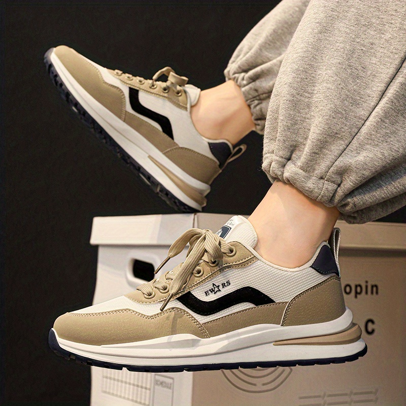 breathable and comfortable mens running shoes with shock absorption and wear for outdoor activities details 7