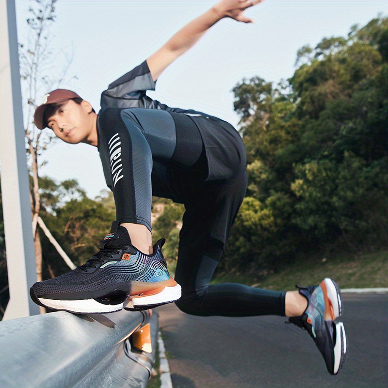 mens lightweight sports sneakers shock absorption breathability comfort for outdoor running jogging hiking details 3